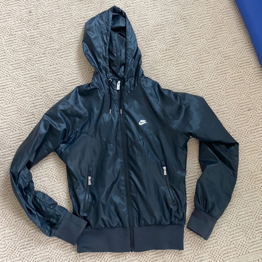 Nike wind breaker